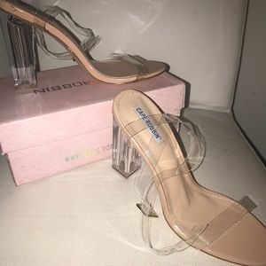 Cinderella-Like Peep Toe Heel